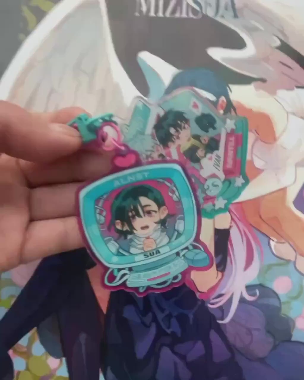 Alien Stage Acrylic Keychain – Mizi / Sua / Ivan Till – 6×8 cm